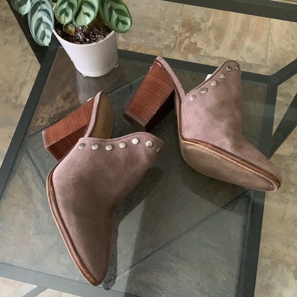 MICHAEL | MICHAEL KORS LOUISE STUDDED SUEDE HEELED MULES - Picture 3 of 11